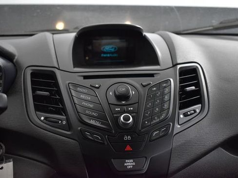 Used 2014 Ford Fiesta SE FWD image 12