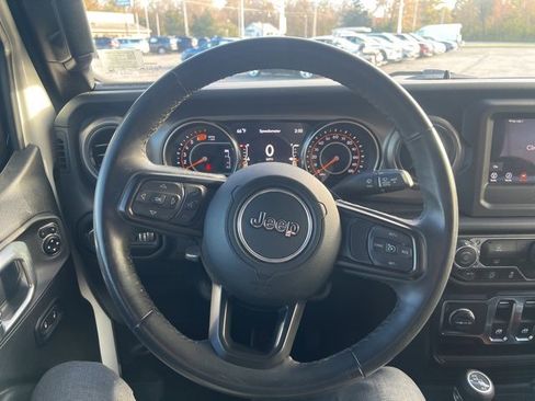 Used 2021 Jeep Wrangler Sport S image 11