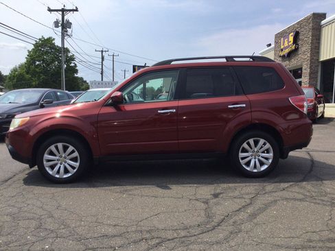 Used 2012 Subaru Forester 2.5X Limited AWD/4WD image 11