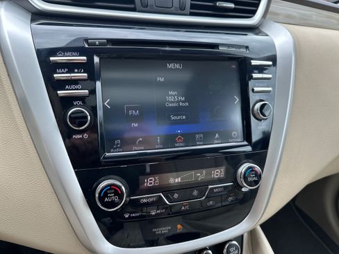 Used 2017 Nissan Murano Platinum AWD/4WD image 14