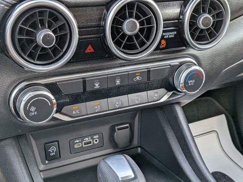Certified 2024 Nissan Sentra SV FWD image 22