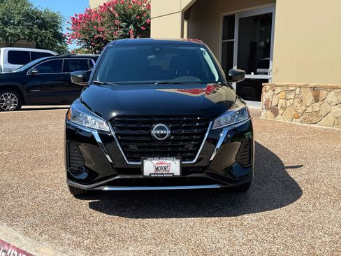 Used 2024 Nissan Kicks S image 5