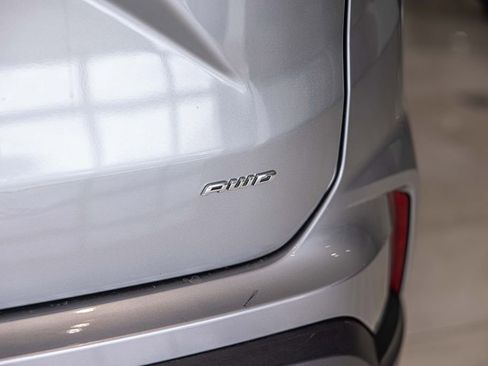 Used 2022 Ford Edge Titanium w/ Equipment Group 301A image 16