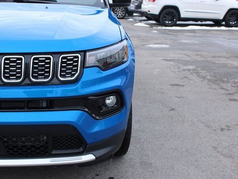 Used 2024 Jeep Compass Limited image 41