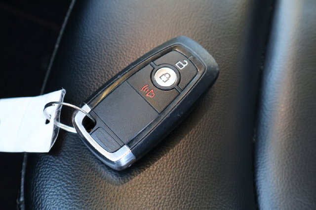 Used 2024 Ford Edge SEL AWD/4WD image 27