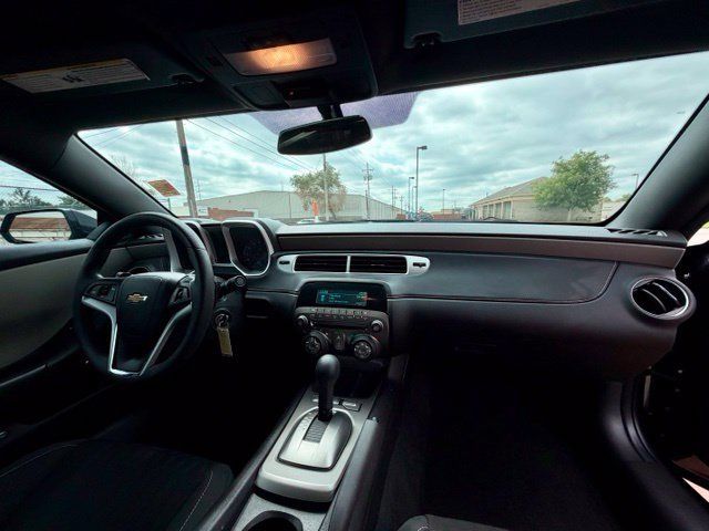 Used 2013 Chevrolet Camaro LS RWD image 11