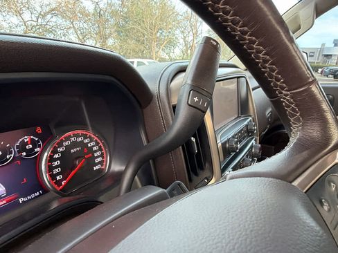 Used 2015 GMC Sierra 2500 Denali w/ Driver Alert Package image 12