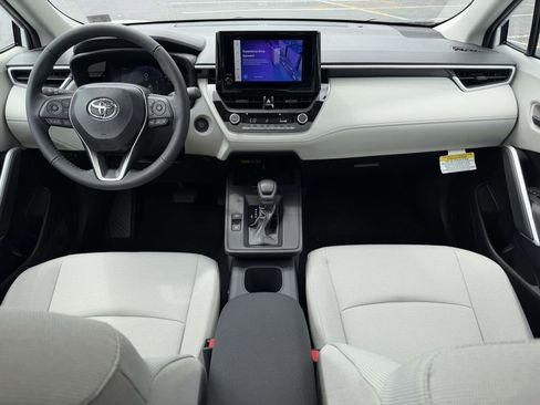 New 2026 Toyota Corolla Cross LE w/ Moonroof Package AWD/4WD image 2