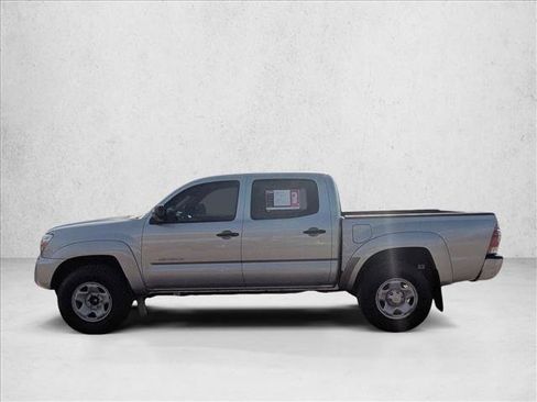 Used 2012 Toyota Tacoma PreRunner image 15
