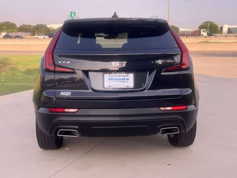 Used 2023 Cadillac XT4 Luxury w/ Cold Weather Package image 6