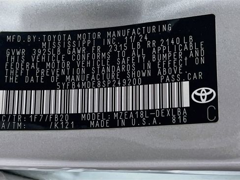 Certified 2025 Toyota Corolla LE FWD image 28
