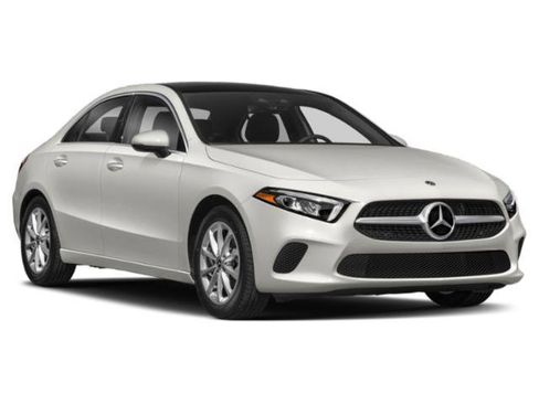 Used 2022 Mercedes-Benz A 220 image 6