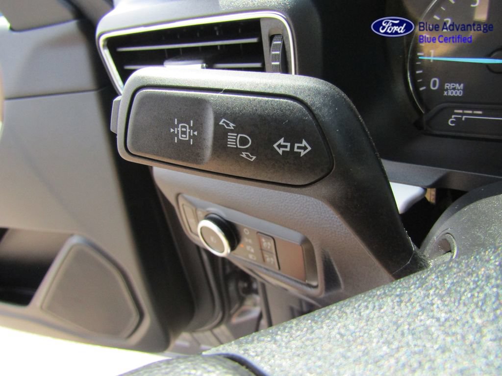 Used 2024 Ford Explorer XLT w/ Equipment Group 202A AWD/4WD image 35