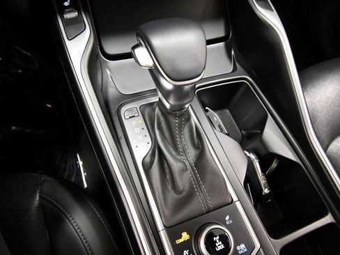 Certified 2023 Kia Sorento S w/ Panoramic Sunroof Package image 28