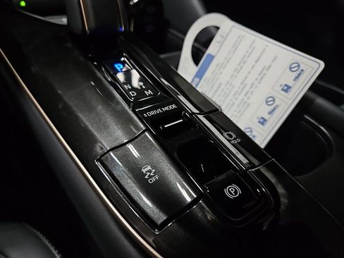 New 2026 Toyota Crown Platinum image 24