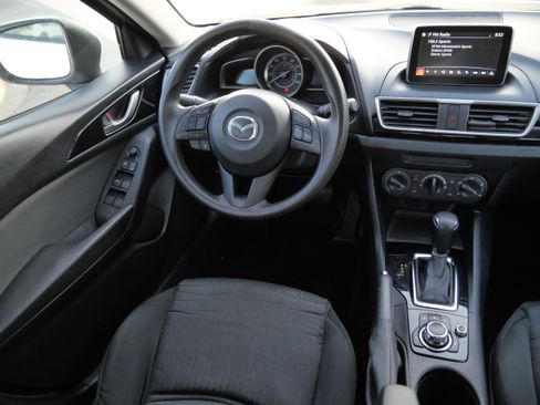 Used 2015 MAZDA MAZDA3 i Sport image 9