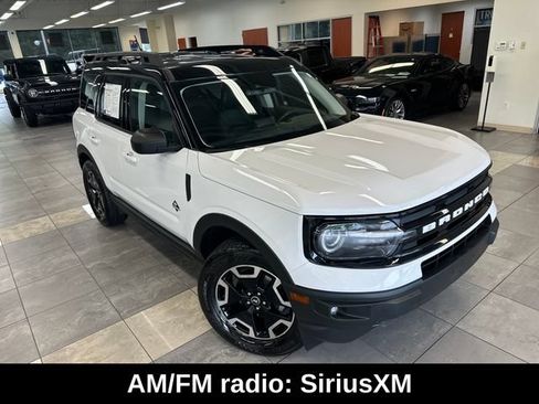 Used 2022 Ford Bronco Sport Outer Banks w/ Tech Package AWD/4WD image 10