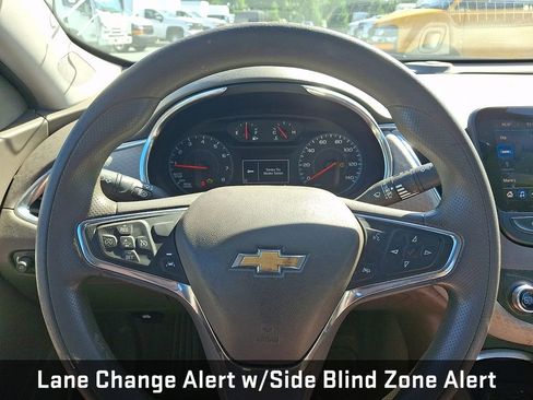 Used 2020 Chevrolet Malibu LT FWD image 20