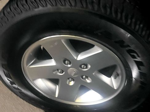 Used 2012 Jeep Wrangler Sport image 12