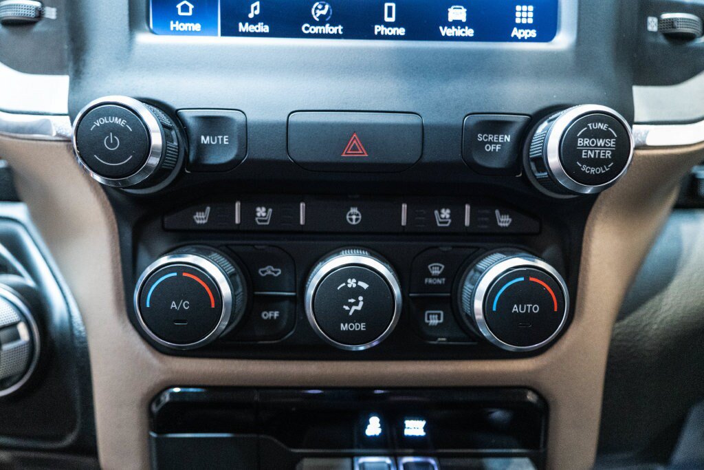 Used 2022 RAM 1500 Laramie AWD/4WD image 28