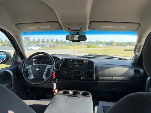 Used 2009 Chevrolet Silverado 1500 LT w/ Power Pack Plus AWD/4WD image 33