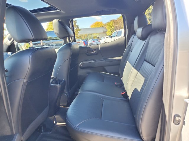 Certified 2023 Toyota Tacoma TRD Sport w/ TRD Premium Sport Package AWD/4WD image 9