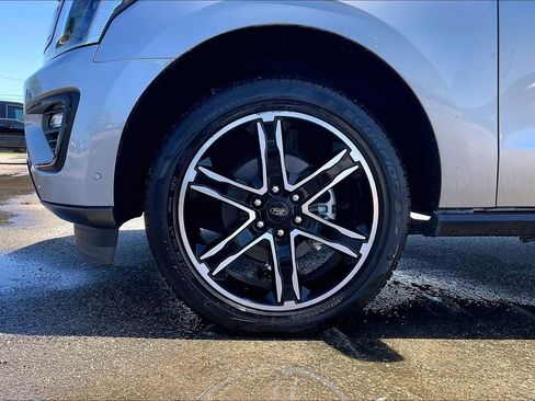 Used 2021 Ford Expedition Limited AWD/4WD image 35
