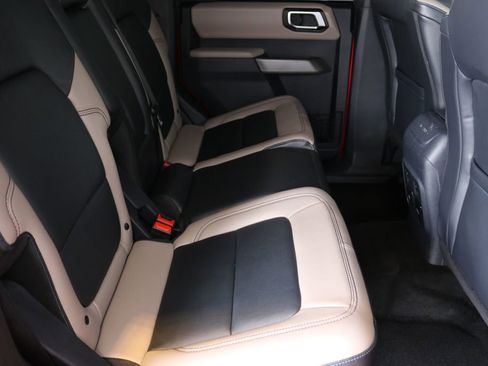 Used 2021 Ford Bronco Wildtrak AWD/4WD image 32