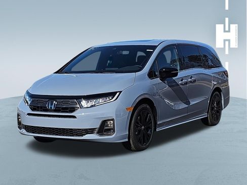 Used 2026 Honda Odyssey Sport-L image 3