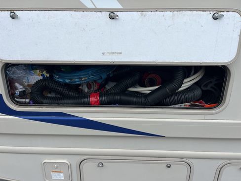 Used 2018 Ford E-450 and Econoline 450 Super Duty w/ Motorhome Prep Package image 14