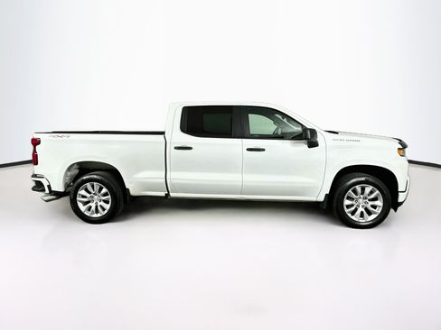 Used 2019 Chevrolet Silverado 1500 Custom w/ Custom Value Package AWD/4WD image 10