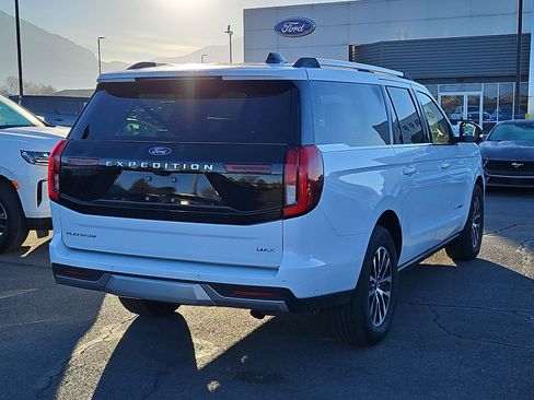 Used 2025 Ford Expedition Max Platinum image 3