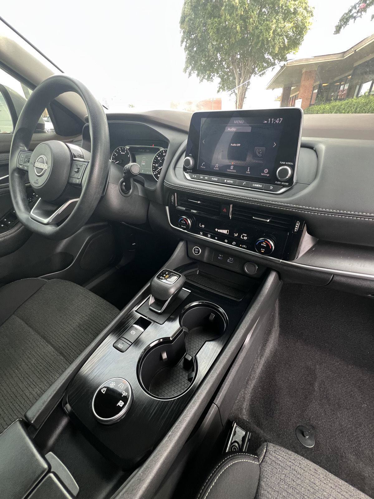 Used 2023 Nissan Rogue SV AWD/4WD image 24
