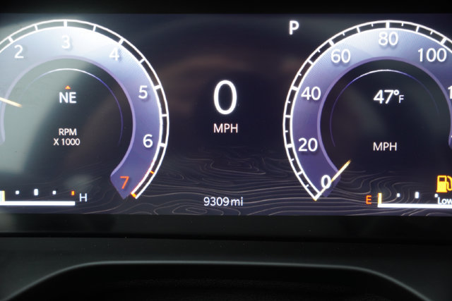 Certified 2024 Jeep Grand Cherokee Limited w/ Luxury Tech Group II AWD/4WD image 39