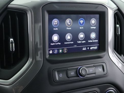 Used 2020 Chevrolet Silverado 1500 Custom Trail Boss w/ Custom Convenience Package image 17