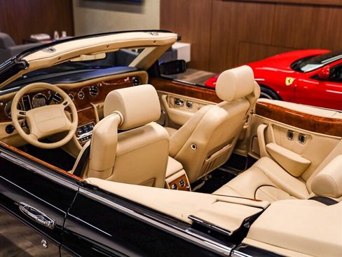 Used 2000 Rolls-Royce Corniche RWD image 18