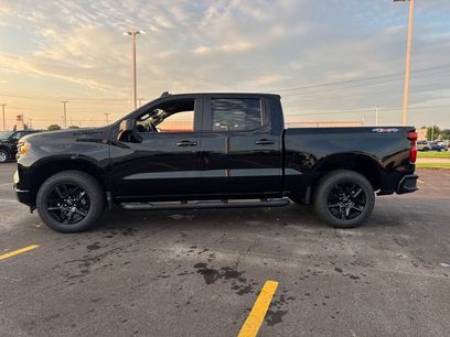 New 2026 Chevrolet Silverado 1500 Custom w/ Turbomax Blackout Package