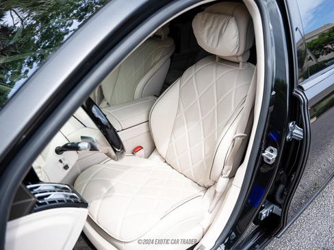 Used 2021 Mercedes-Benz Maybach S 580 4MATIC image 31