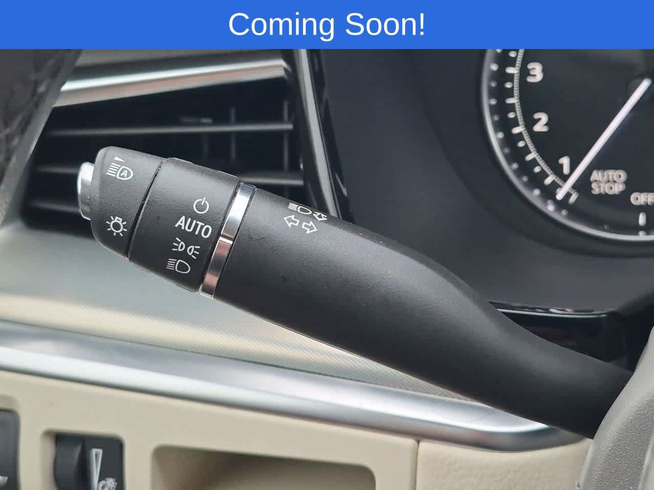 Used 2024 Cadillac XT5 Premium Luxury w/ LPO, Floor Liner Package AWD/4WD image 27