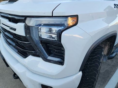 Used 2024 Chevrolet Silverado 2500 LT w/ Z71 Sport Edition image 6