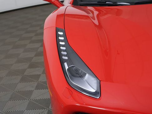 Used 2019 Ferrari 488 Spider RWD image 15