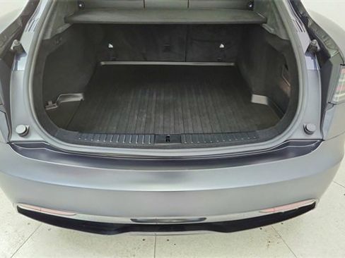 Used 2024 Tesla Model S Base image 14