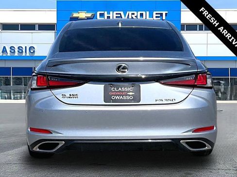 Used 2024 Lexus ES 350 F Sport w/ Accessory Package (Z2) image 6