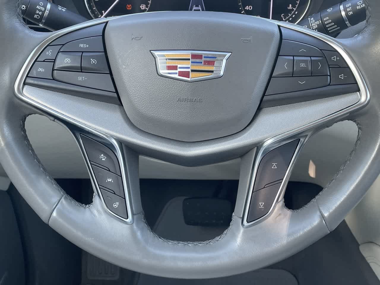 Certified 2024 Cadillac XT5 Premium Luxury FWD image 10