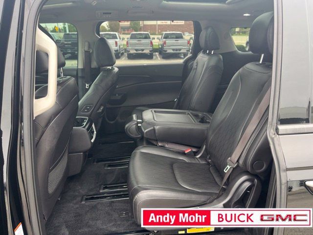 Used 2025 Kia Carnival SX w/ SX Dark Edition Package FWD image 43