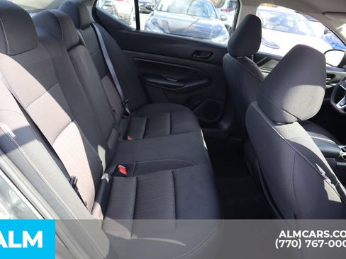 Used 2024 Nissan Altima 2.5 SV FWD image 21