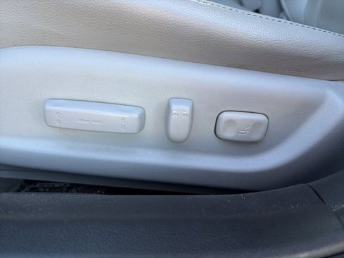 Used 2020 Acura ILX w/ Premium Package image 14