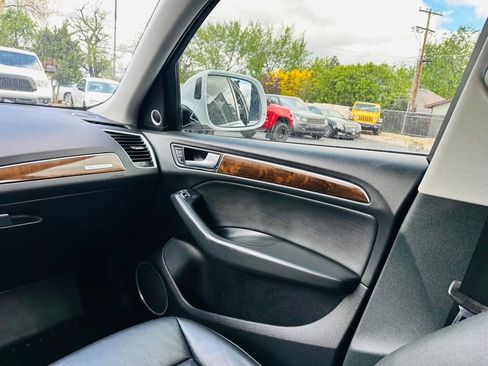 Used 2017 Audi Q5 2.0T Premium Plus w/ Technology Package AWD/4WD image 16