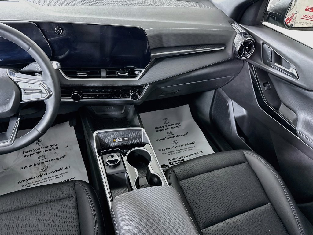 Used 2026 Chevrolet Equinox LT w/ Convenience Package II FWD image 26