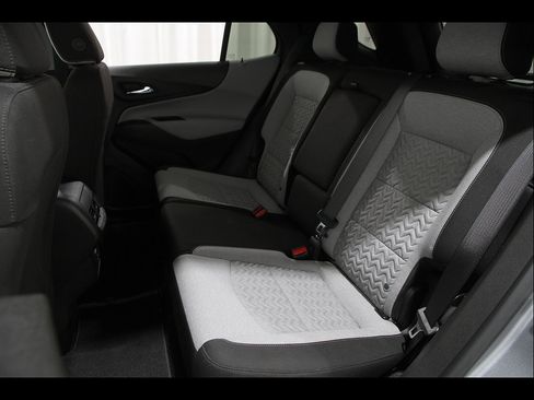 Certified 2024 Chevrolet Equinox LS w/ LS Convenience Package FWD image 18